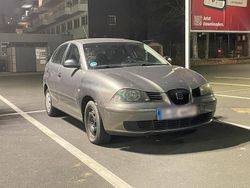 Grau Gebraucht 2004 Seat Ibiza Limousine | 1.500 € (Fairer Preis)