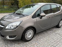 Braun Gebraucht 2015 Opel Meriva Style Van / Kleinbus | 8.100 € (Guter Preis)