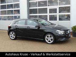 Schwarz Gebraucht 2015 Mercedes A180 Business Limousine | 14.550 € (Etwas zu teuer)
