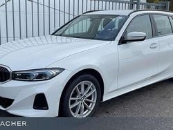 Alpinweiß uni Gebraucht 2024 BMW 320 Comfort Edition Kombi | 35.949 € (Superpreis)