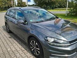 Grau Gebraucht 2020 VW Golf VII United Kombi | 14.499 € (Guter Preis)