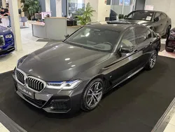 Grau Gebraucht 2023 BMW 540 M Sport Limousine | 52.900 € (Etwas zu teuer)