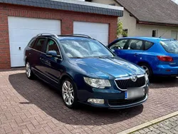 Blau Gebraucht 2012 Skoda Superb Elegance Kombi | 7.000 € (Guter Preis)