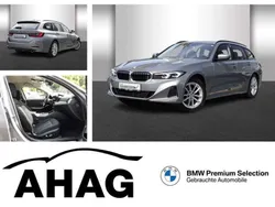 Skyscraper grau metallic Gebraucht 2023 BMW 318 Kombi | 33.440 € (Fairer Preis)