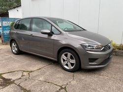 Grau Gebraucht 2015 VW Golf Sportsvan Comfortline Van / Kleinbus | 9.495 € (Fairer Preis)