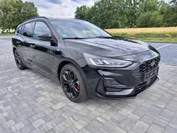 Agate black Gebraucht 2022 Ford Focus ST-Line Kombi | 19.990 € (Guter Preis)