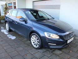 Caspianblue Gebraucht 2014 Volvo V60 Momentum Kombi | 8.950 € (Guter Preis)