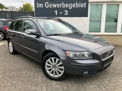 Grau Gebraucht 2007 Volvo V50 Momentum Kombi | 3.900 € (Fairer Preis)