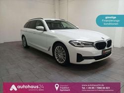 Weiß Gebraucht 2021 BMW 530e Kombi | 27.470 € (Superpreis)