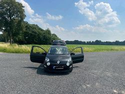 Schwarz Gebraucht 2014 Renault Twingo Kleinwagen | 3.250 €