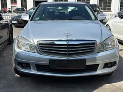 Silber Gebraucht 2005 Mercedes C220 Limousine | 4.500 €
