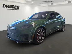Gruen Neu 2024 Ford Mustang Mach-E SUV | 69.690 €