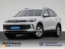 Weiß Gebraucht 2024 VW Tiguan Basis SUV | 32.990 € (Fairer Preis)