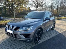 Grau Gebraucht 2016 VW Touareg Terrain Tech SUV | 27.500 € (Fairer Preis)
