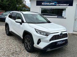 Weiß Gebraucht 2022 Toyota RAV4 Hybrid SUV | 31.000 € (Guter Preis)