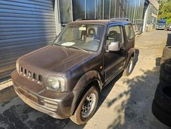 Grau Gebraucht 2010 Suzuki Jimny SUV | 6.150 € (Guter Preis)