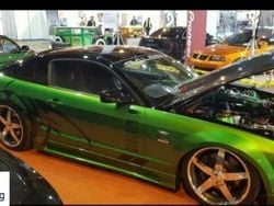 Schwarz metallic Gebraucht 2006 Ford Mustang Coupé | 32.000 €