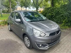 Grau Gebraucht 2016 Mitsubishi Space Star Kleinwagen | 2.799 €