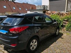 Schwarz Gebraucht 2011 Hyundai ix35 SUV | 7.000 € (Fairer Preis)