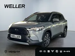 Grau Gebraucht 2024 Toyota Corolla Cross Team SUV | 33.790 € (Fairer Preis)