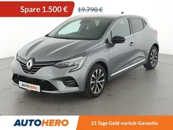 Grau Gebraucht 2023 Renault Clio V Techno Kleinwagen | 17.880 € (Fairer Preis)