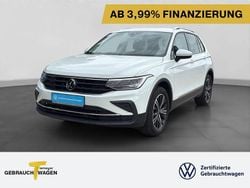Weiß Gebraucht 2022 VW Tiguan Active SUV | 23.990 € (Superpreis)