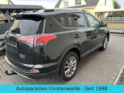 Schwarz Gebraucht 2018 Toyota RAV4 Hybrid Team SUV | 17.200 € (Guter Preis)
