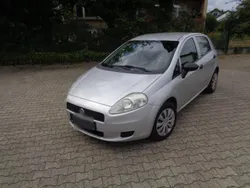Silber Gebraucht 2013 Fiat Punto Kleinwagen | 2.500 € (Superpreis)
