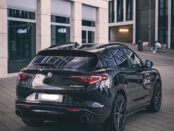 Schwarz Gebraucht 2017 Alfa Romeo Stelvio SUV | 23.500 € (Teuer)