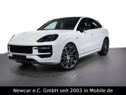 Weiß Gebraucht 2025 Porsche Cayenne SUV | 131.720 € (Teuer)