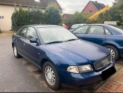 Blau Gebraucht 1999 Audi A4 Limousine | 1.600 € (Guter Preis)