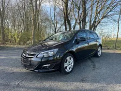 Schwarz Gebraucht 2015 Opel Astra Eco Kombi | 4.799 € (Fairer Preis)