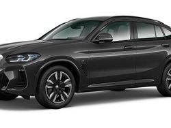 Grau Gebraucht 2025 BMW X4 Shadowline SUV | 59.870 € (Fairer Preis)