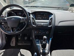 Weiß Gebraucht 2015 Ford Focus Titanium Limousine | 8.000 € (Fairer Preis)