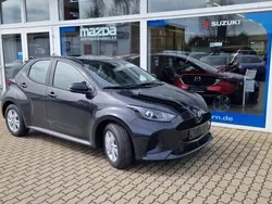 Schwarz Neu 2024 Mazda 2 Center-Line Limousine | 25.290 € (Fairer Preis)