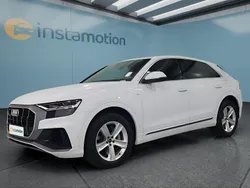 Weiß Gebraucht 2022 Audi Q8 SUV | 68.199 € (Teuer)