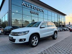 Weiß Gebraucht 2015 VW Tiguan Sportline SUV | 15.300 € (Etwas zu teuer)