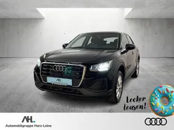 Schwarz Neu 2025 Audi Q2 Basis SUV | 37.950 € (Fairer Preis)