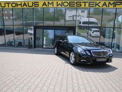 Schwarz Gebraucht 2010 Mercedes E200 Avantgarde Limousine | 12.790 € (Etwas zu teuer)