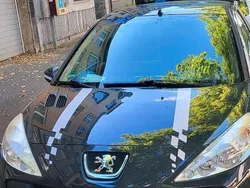 Schwarz Gebraucht 2011 Peugeot 206+ Kleinwagen | 3.000 € (Fairer Preis)