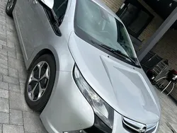 Silber Gebraucht 2013 Opel Ampera Kleinwagen | 7.400 € (Fairer Preis)