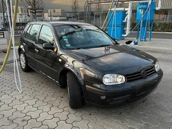 Schwarz Gebraucht 2000 VW Golf IV Kleinwagen | 1.400 € (Fairer Preis)