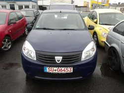Blau Gebraucht 2009 Dacia Sandero Kleinwagen | 2.800 € (Teuer)