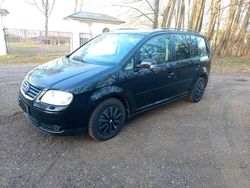 Schwarz Gebraucht 2005 VW Touran Van / Kleinbus | 1.500 € (Fairer Preis)