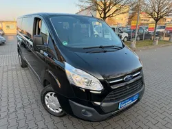 Schwarz Gebraucht 2018 Ford Transit Custom Kombi | 16.450 € (Fairer Preis)