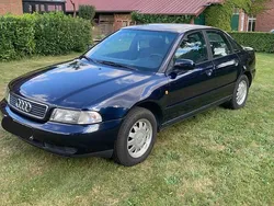 Blau Gebraucht 1999 Audi A4 Limousine | 1.600 € (Fairer Preis)