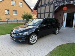 Schwarz Gebraucht 2017 VW Golf VII Comfortline Kombi | 14.999 € (Fairer Preis)