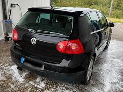 Schwarz Gebraucht 2005 VW Golf Limousine | 3.700 € (Etwas zu teuer)