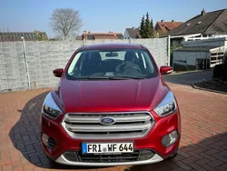 Rot Gebraucht 2019 Ford Kuga Trend SUV | 13.800 € (Superpreis)