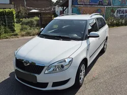 Weiß Gebraucht 2012 Skoda Fabia Ambition Kombi | 4.800 € (Fairer Preis)